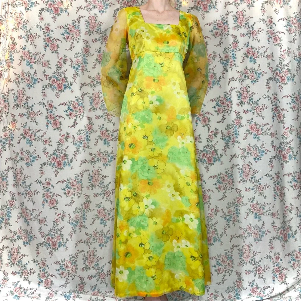 Vintage 70s yellow floral empire waist maxi dress with handkerchief sleeves - Picture 6 of 6